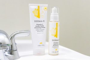 Hyaluronic Acid Benefits: Why This Hydration Hero Belongs in Your Routine