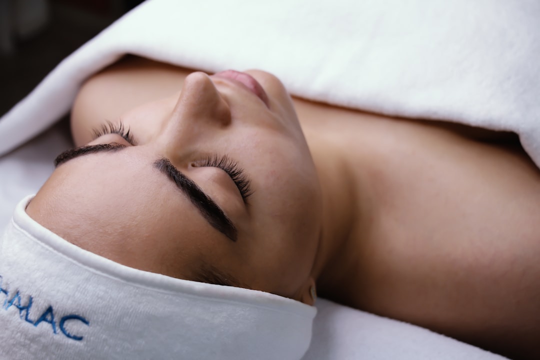 Morning vs Night Skincare: How to Build the Right Routine for Each