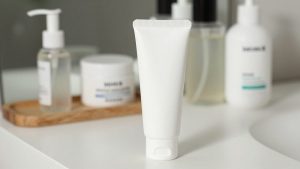 Best Cleanser for Melasma: Gentle Washing That Won’t Make Patches Darker