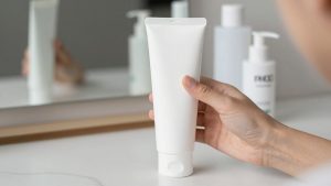 Best Cream Cleanser for Dehydrated Mature Skin in 2026: Compared and Ranked