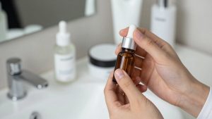 Best Serum for Dehydrated Skin: Hydrators That Hold Water All Day