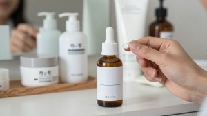 Best Serum for Maskne: Calming Breakouts Caused by Face Masks