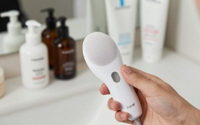 Foreo Bear Microcurrent Device Review: Does It Actually Work?