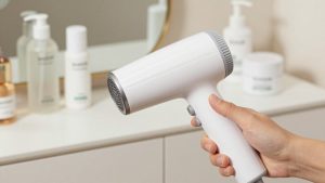 Best Handheld Garment Steamer in 2026: Top Picks Compared