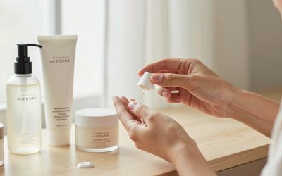 How to Choose Moisturizer Ingredients for Acne in 2026: What Actually Matters