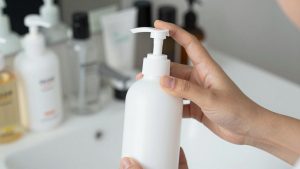 Pump Bottle vs Dropper Serum Packaging: Which Is Right for Your Home (2026)