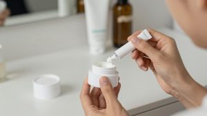 Best Retinol Cream for Face in 2026: How to Choose by Strength and Skin Type