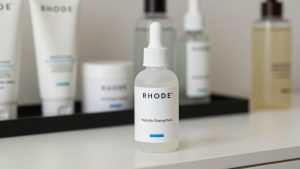 Rhode Peptide Glazing Fluid Review: Does It Actually Work?