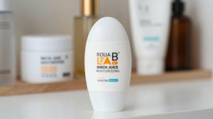 Round Lab Birch Juice Moisturizing Sunscreen Review: Does It Actually Work?