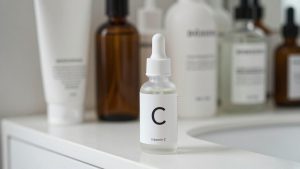 Vitamin C Serum vs Powder: Which Is Right for Your Home (2026)